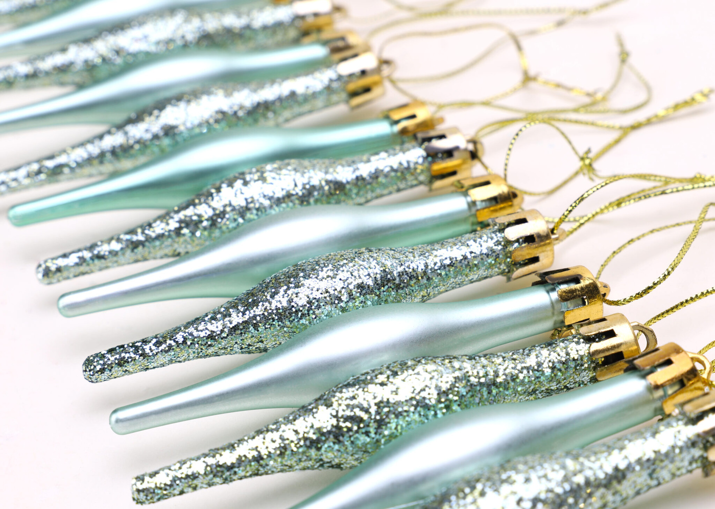 Pack Of 158.5cm Droplet Baubles Matte & Glitter Design Christmas