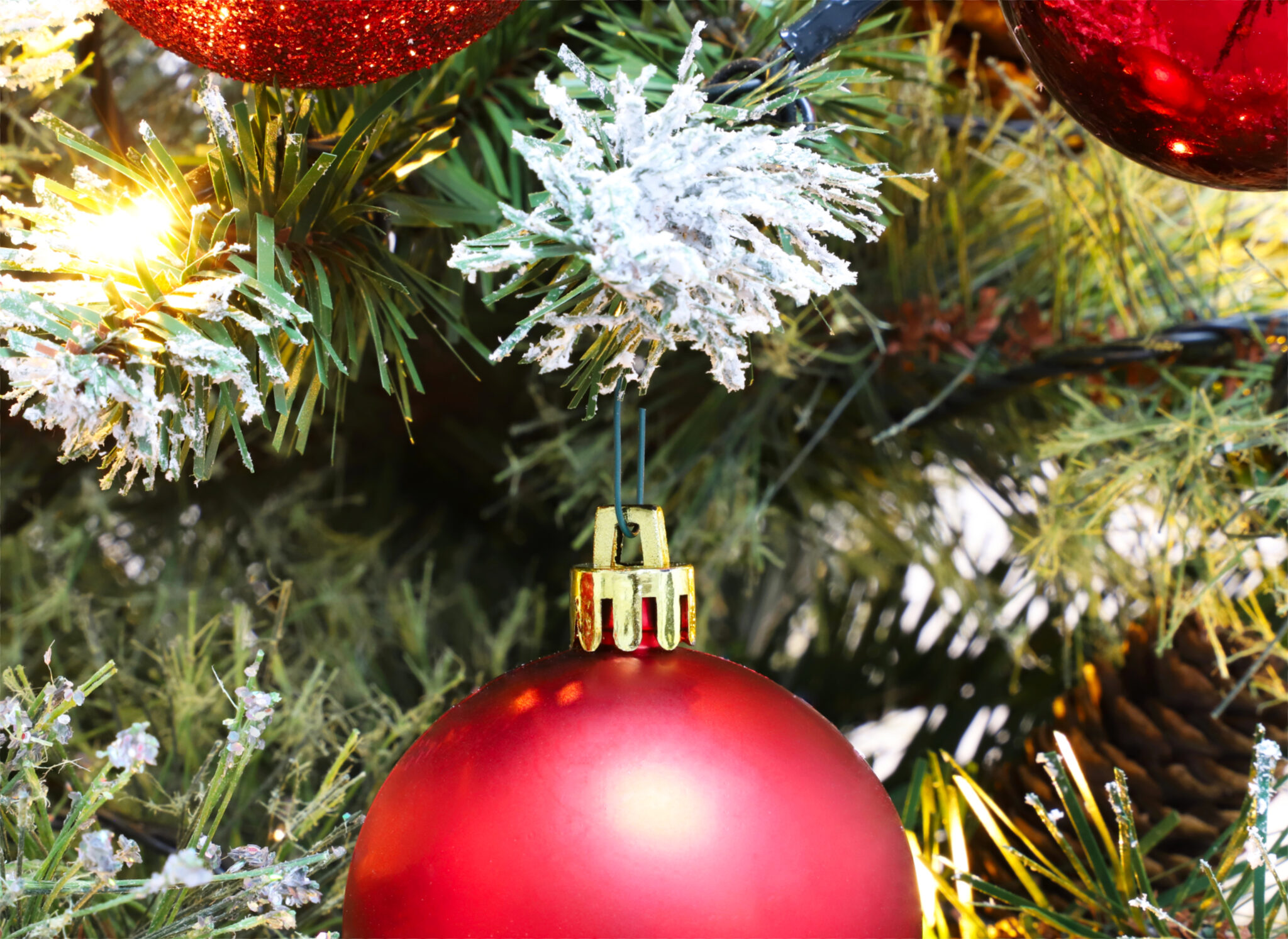 Christmas Concepts® 300 Green Christmas Tree Hooks Baubles Hangers