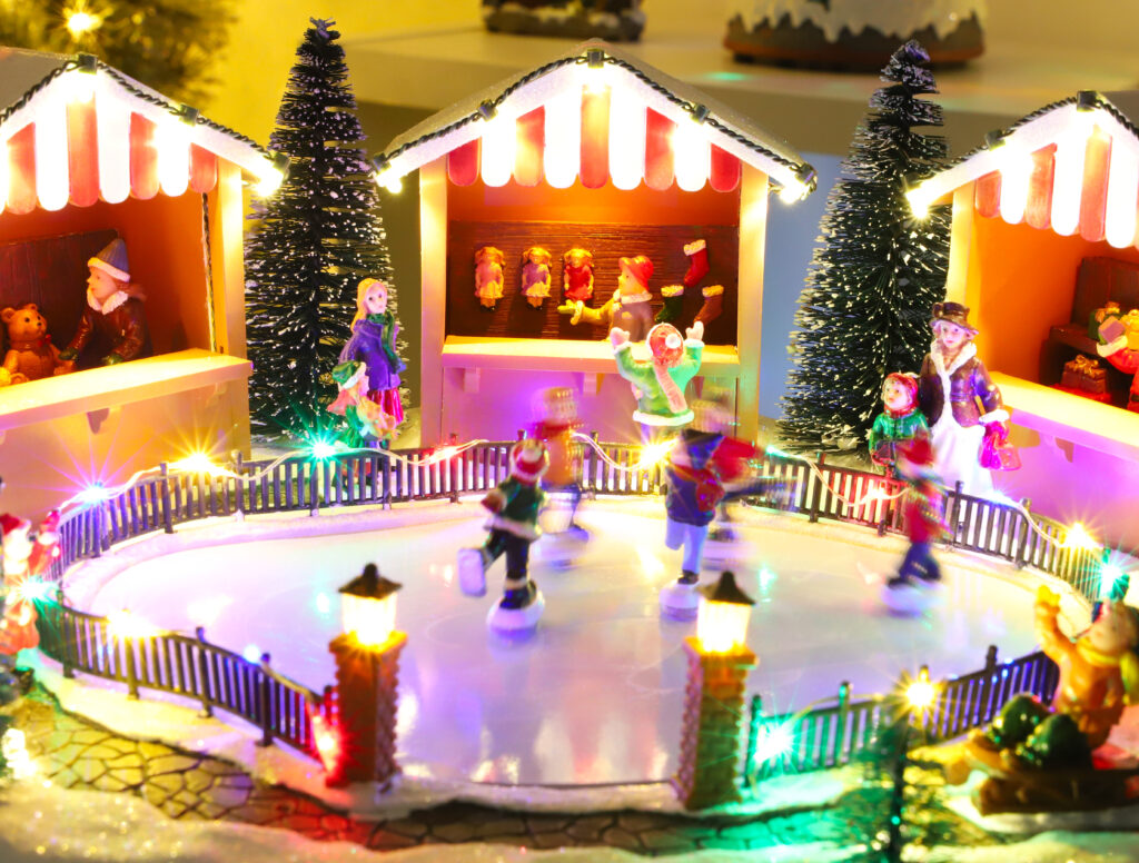Christmas Concepts® 38cm Animated Ice Rink with Christmas Market Scene ...
