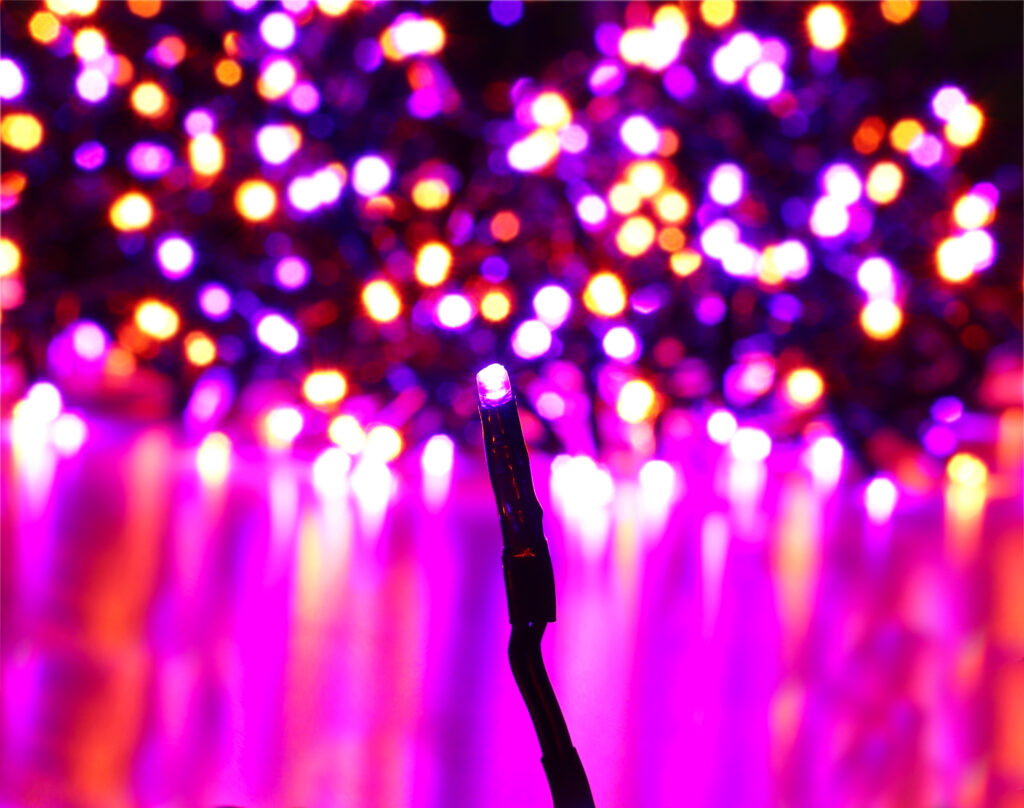 Christmas Concepts® 500 6M/20FT Orange/Purple LED Cluster Lights with 8