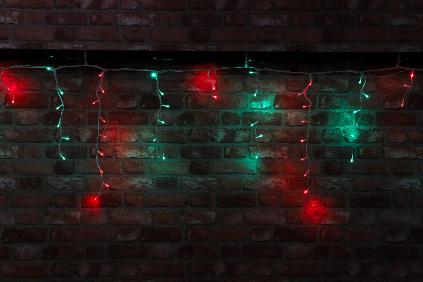 Christmas Concepts® 720 23.8m/78ft Red/Green LED Snowing Icicle Lights